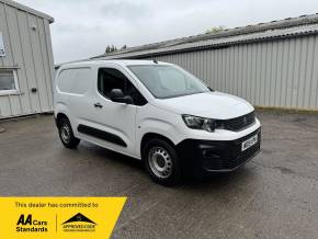 PEUGEOT PARTNER 2019 (19) at Iver Van Sales Iver