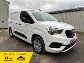 VAUXHALL COMBO 2020 (70) at Iver Van Sales Iver